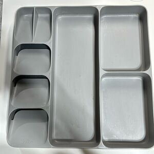 Joseph Joseph silverware organizer